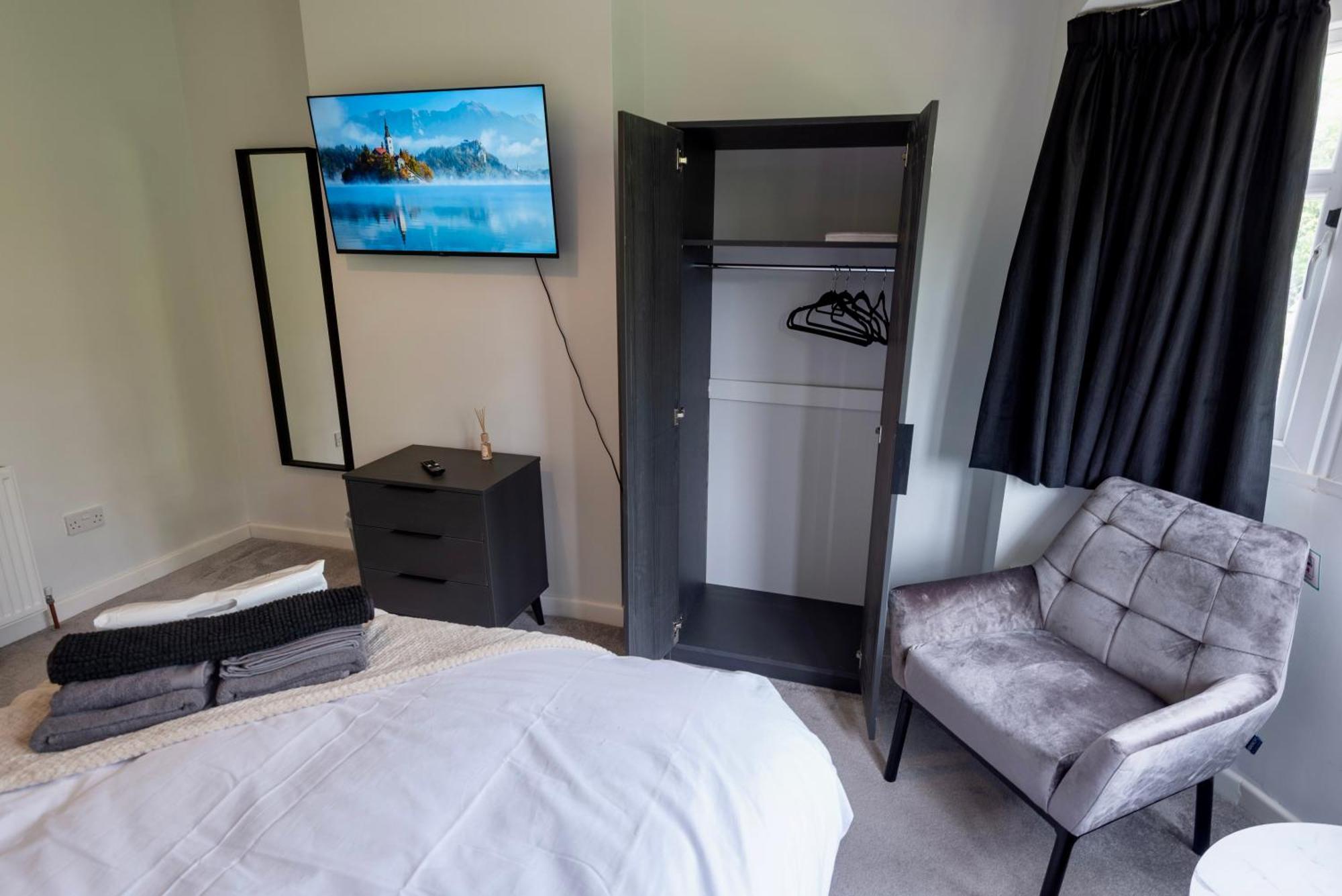 Double Room In Refurbished 5 Bed Home With Wifi And Tv BW Room 4 Solihull Esterno foto