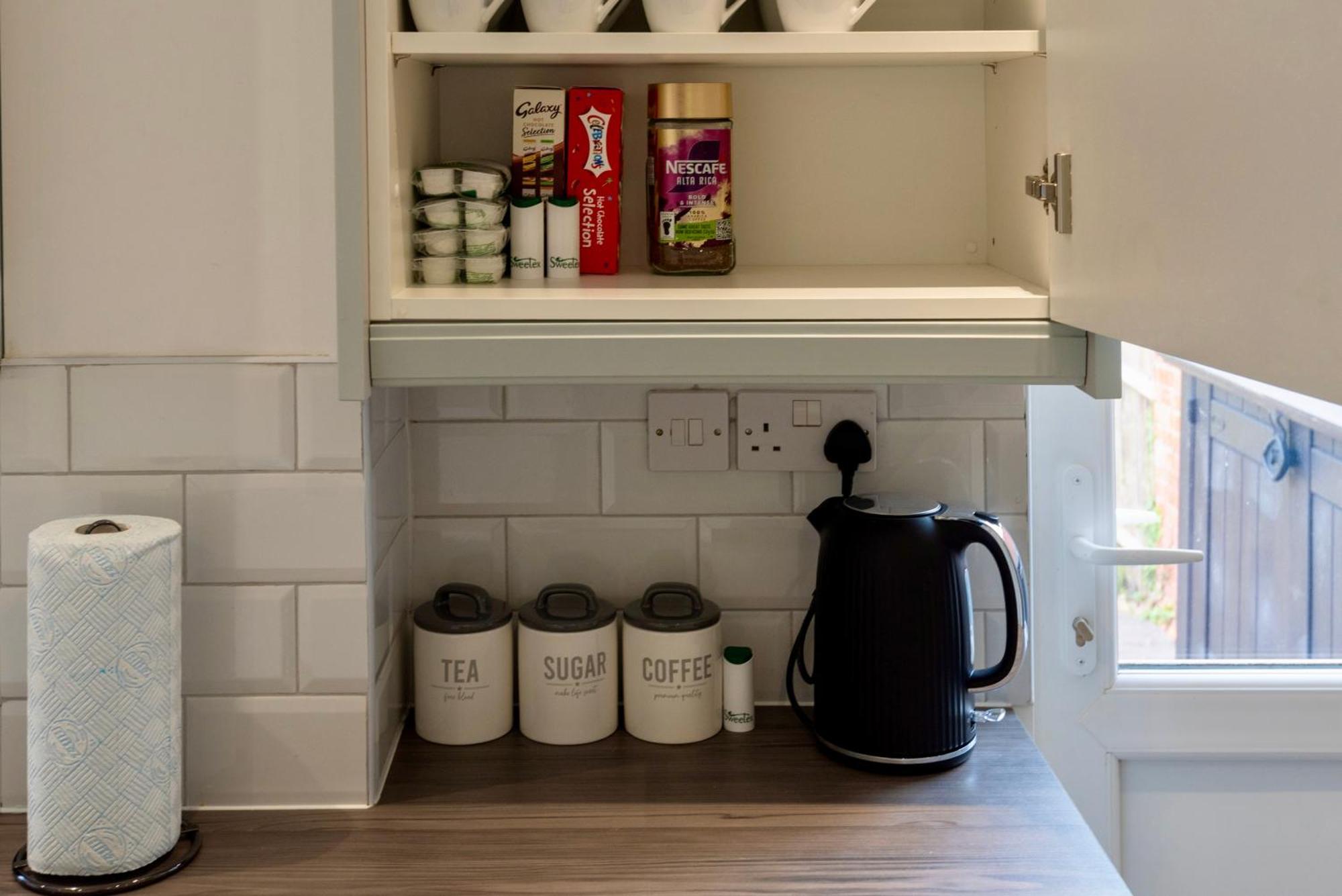 Double Room In Refurbished 5 Bed Home With Wifi And Tv BW Room 4 Solihull Esterno foto